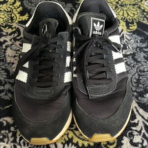 Adidas Men's Black and White Sneakers